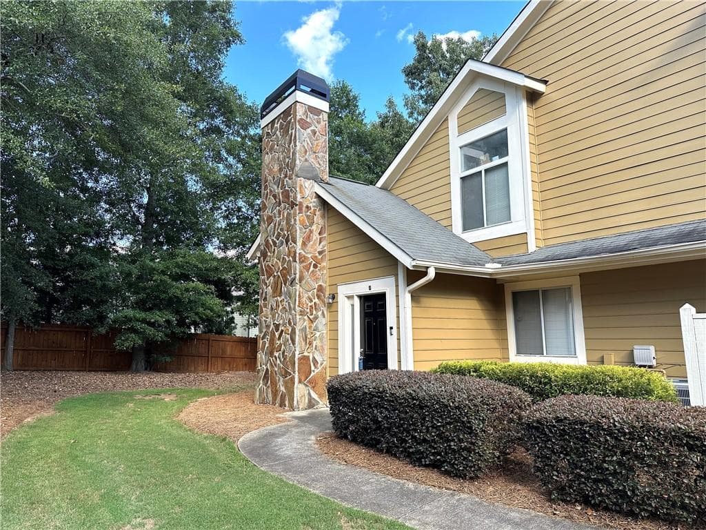 2 bedroom, 2 bathroom, 1,225 sq ft quadruplex for rent at 2665 Windy Hill Place C, Smyrna, GA 30080 for $1,795 a month — photo 1 of 19