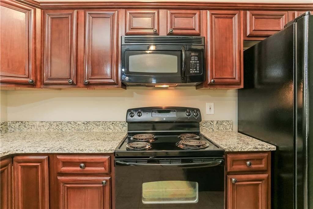 3 bedroom, 2 bathroom, 1,344 sq ft single family residence for rent at 4981 Galbraith Circle, Stone Mountain, GA 30088 for $1,690 a month — photo 7