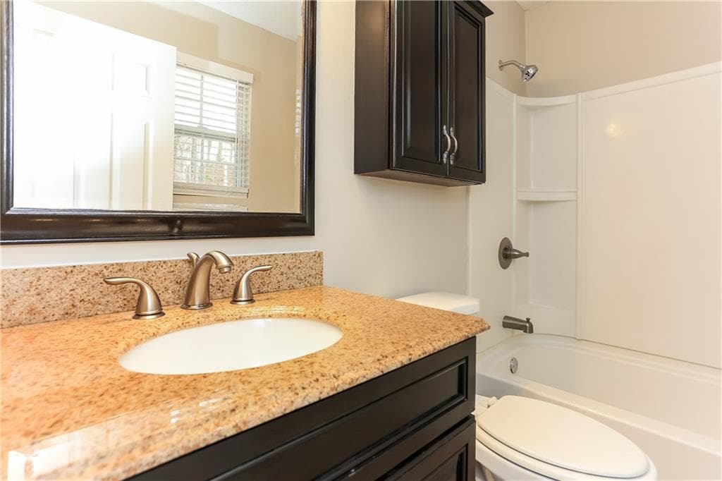 3 bedroom, 2 bathroom, 1,344 sq ft single family residence for rent at 4981 Galbraith Circle, Stone Mountain, GA 30088 for $1,690 a month — photo 10
