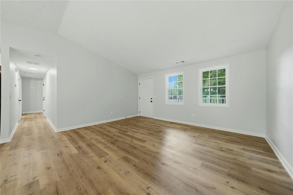 3 bedroom, 1 bathroom, 1,092 sq ft single family residence under contract at 2925 Wilkes Plantation Way, Douglasville, GA 30135 — photo 4