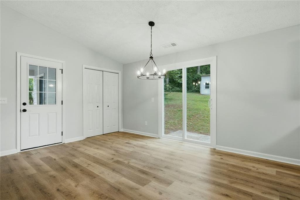 3 bedroom, 1 bathroom, 1,092 sq ft single family residence under contract at 2925 Wilkes Plantation Way, Douglasville, GA 30135 — photo 9