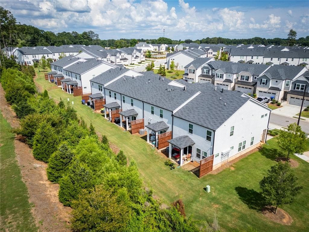 3 bedroom, 3 bathroom, 1,996 sq ft townhouse for sale at 4480 Treadle Road, Mableton, GA 30126 — photo 6