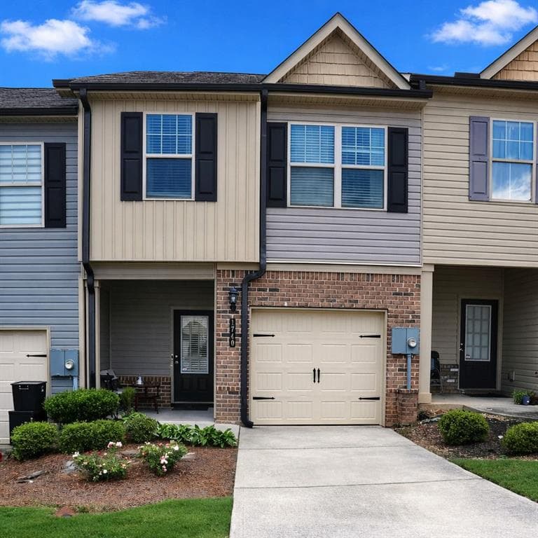 3 bedroom, 3 bathroom, 1,474 sq ft home for sale at 1740 Snapping Court, Winder, GA