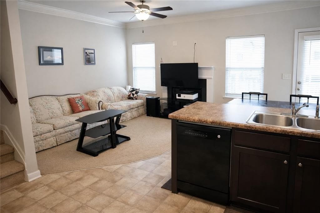 3 bedroom, 3 bathroom, 1,474 sq ft townhouse for sale at 1740 Snapping Court, Winder, GA 30680 — photo 7