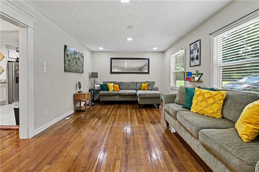 3 bedroom, 1 bathroom, 1,800 sq ft single family residence for sale at 2229 Beecher Circle, Atlanta, GA 30311 — photo 10