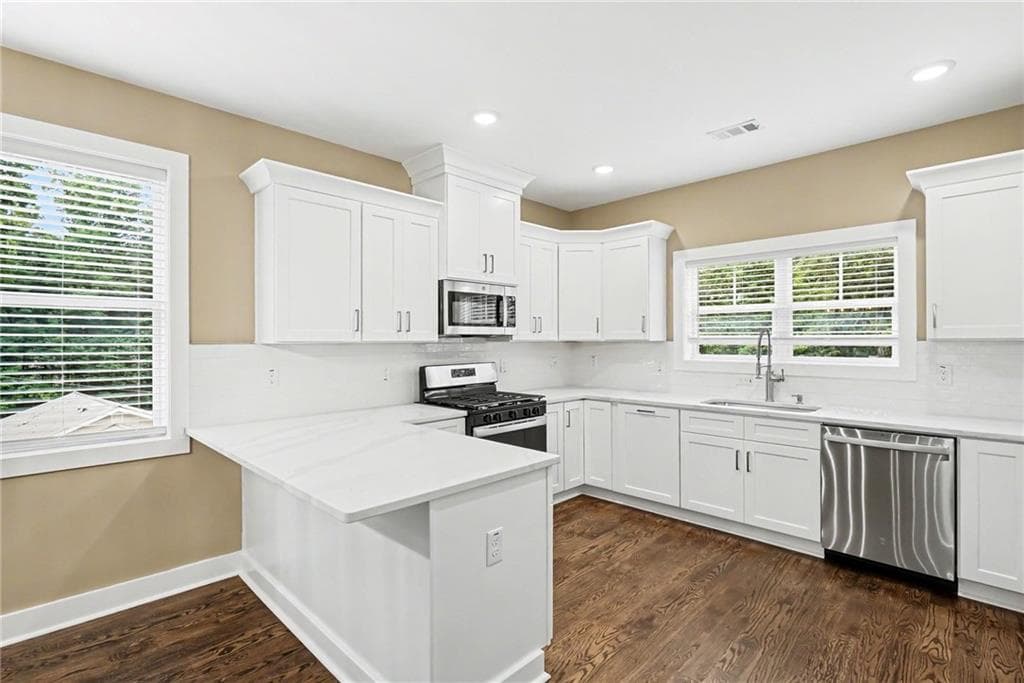 4 bedroom, 3 bathroom, 2,312 sq ft single family residence for sale at 229 Little Brook Lane, Woodstock, GA 30188 — photo 5