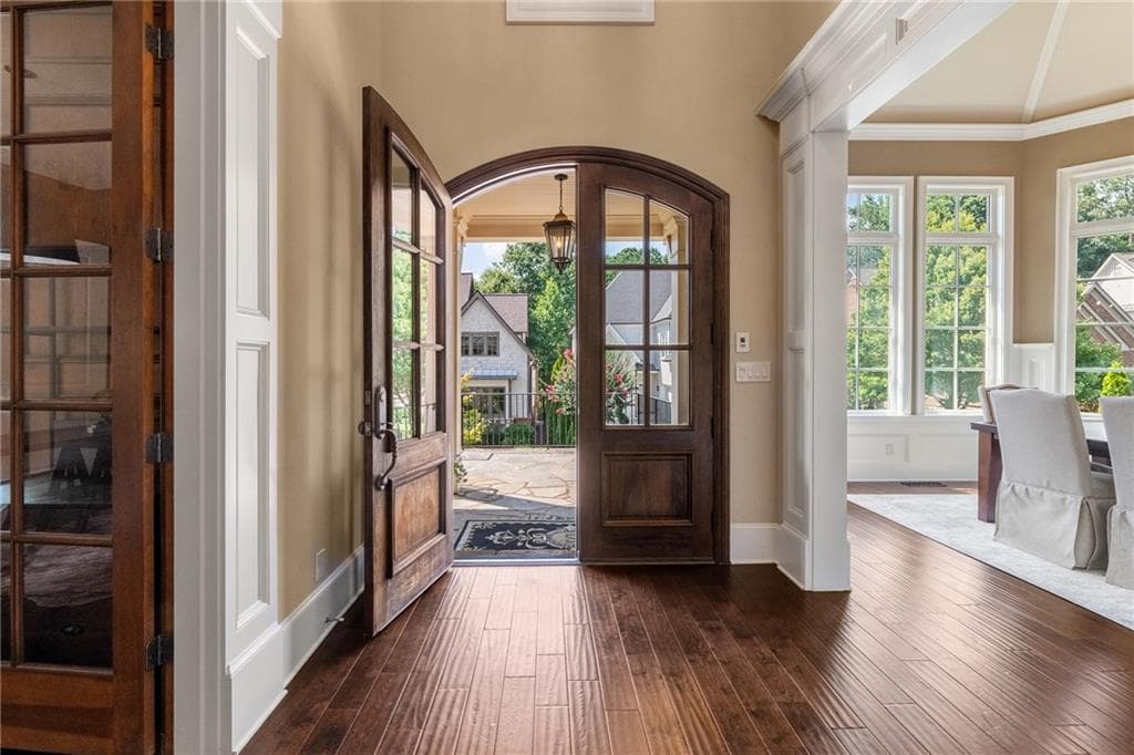6 bedroom, 8 bathroom, 7,969 sq ft single family residence for sale at 5193 Creek Walk Circle, Peachtree Corners, GA 30092 — photo 7