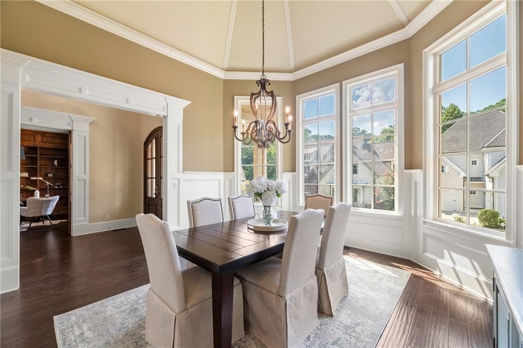 6 bedroom, 8 bathroom, 7,969 sq ft single family residence for sale at 5193 Creek Walk Circle, Peachtree Corners, GA 30092 — photo 9