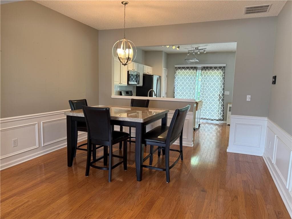 3 bedroom, 3 bathroom, 1,759 sq ft townhouse for rent at 3810 Timbercreek Circle, Roswell, GA 30076 for $2,600 a month — photo 4
