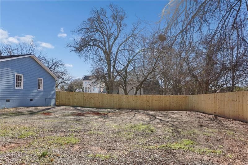 4 bedroom, 2 bathroom, 2,115 sq ft single family residence for sale at 134 South Avenue, Marietta, GA 30060 — photo 5