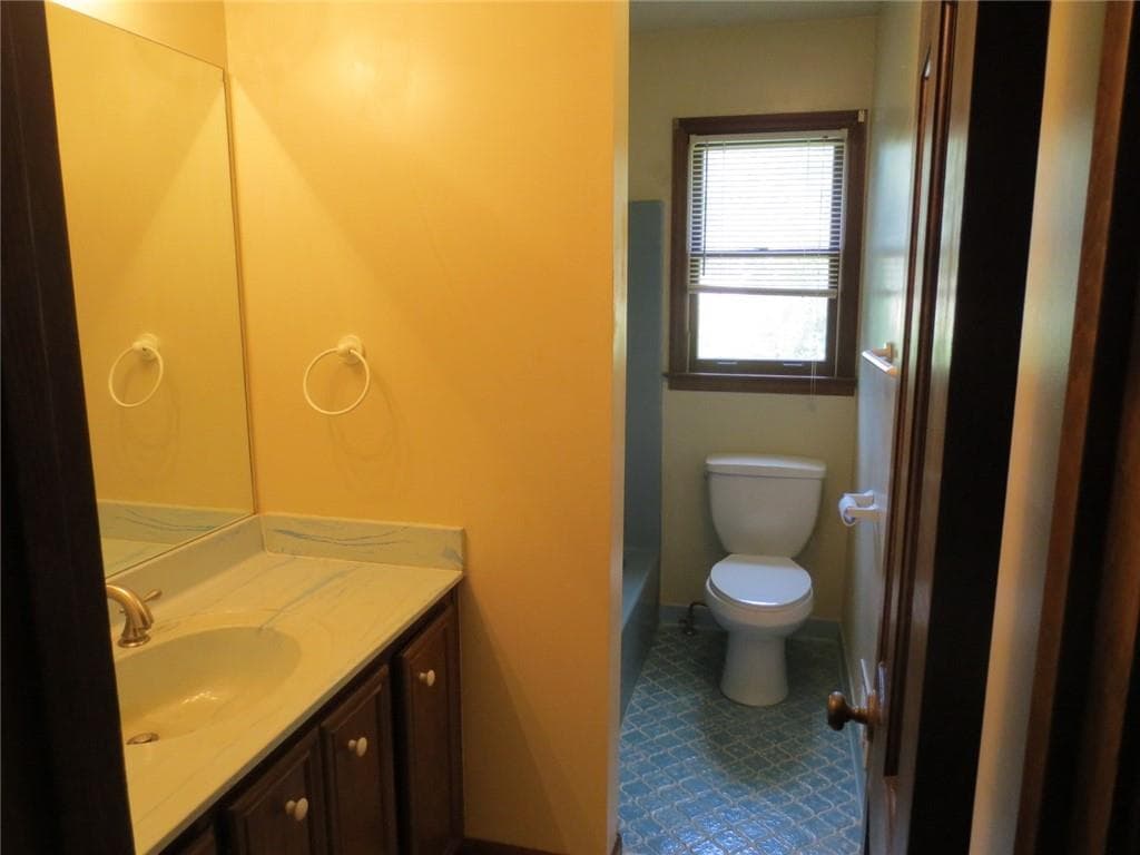 4 bedroom, 3 bathroom, 2,500 sq ft single family residence for rent at 220 Lantern Ridge Court, Alpharetta, GA 30009 for $2,400 a month — photo 7