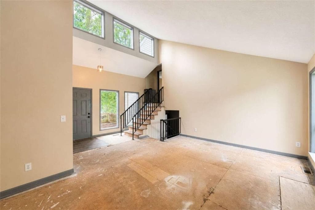 3 bedroom, 2 bathroom, 2,209 sq ft single family residence under contract at 6742 Oakland Drive, Douglasville, GA 30135 — photo 4