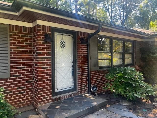 3 bedroom, 3 bathroom single family residence for rent at 564 Wimbledon Road, Atlanta, GA 30324 for $3,900 a month — photo 2