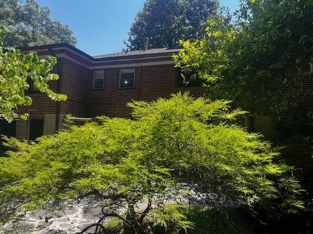 3 bedroom, 3 bathroom single family residence for rent at 564 Wimbledon Road, Atlanta, GA 30324 for $3,900 a month — photo 4