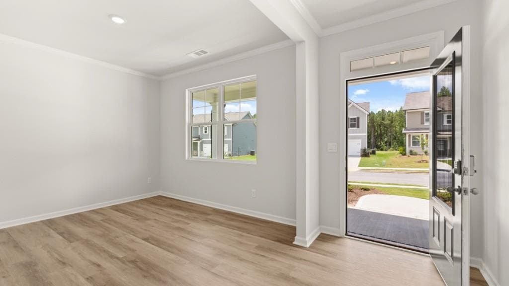 5 bedroom, 3 bathroom, 2,511 sq ft single family residence under contract at 813 Lost Creek Parkway, Dallas, GA 30132 — photo 3