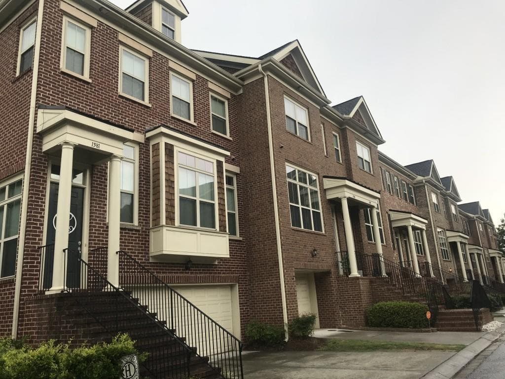 4 bedroom, 4 bathroom, 2,583 sq ft townhouse for rent at 1581 Mosaic Way, Smyrna, GA 30080 for $3,500 a month — photo 4