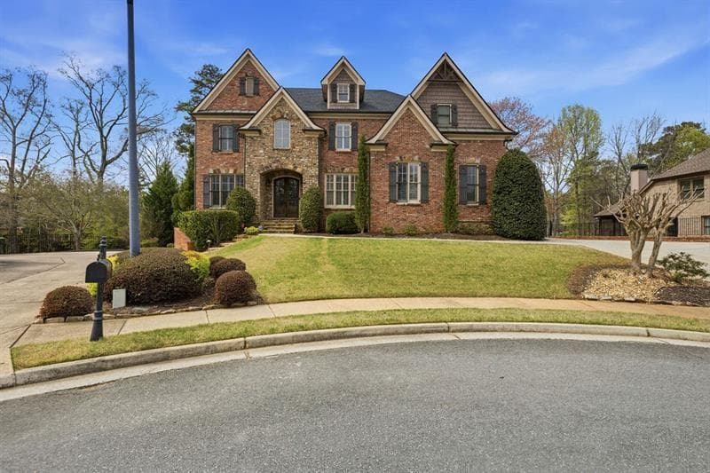6 bedroom, 7 bathroom, 5,171 sq ft single family residence for sale at 2895 Lassiter Manor Drive, Marietta, GA 30062 — photo 3