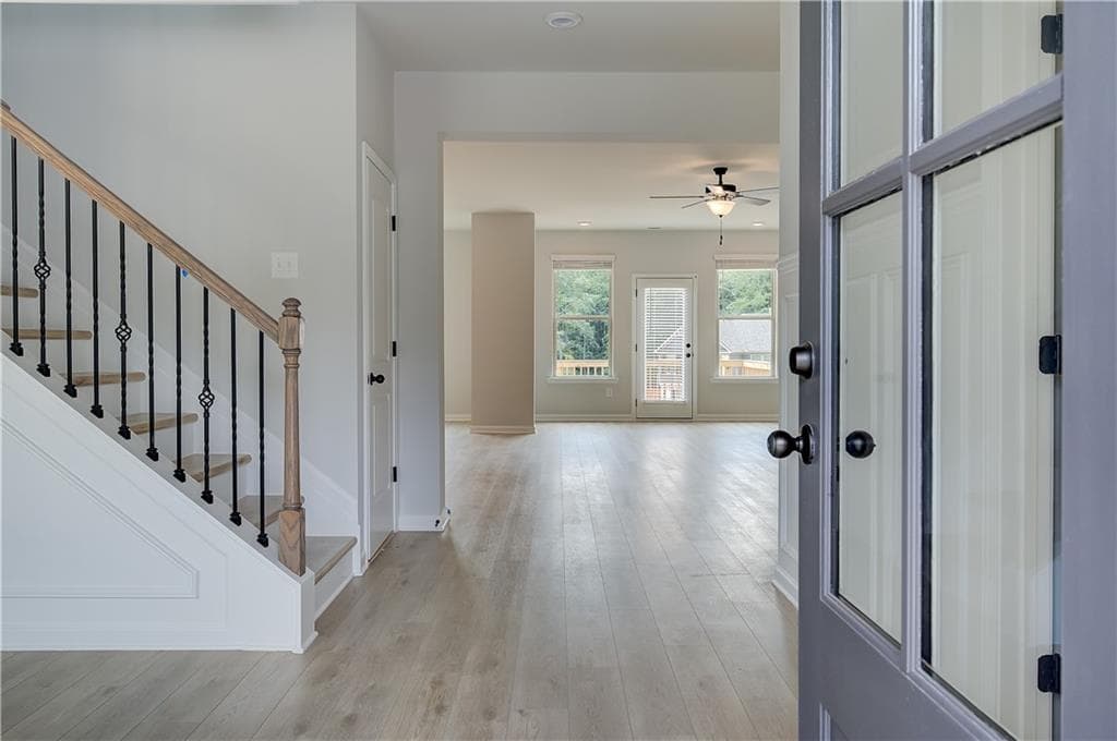 5 bedroom, 4 bathroom, 3,625 sq ft single family residence for sale at 1112 Brinshire Way, Locust Grove, GA 30248 — photo 4