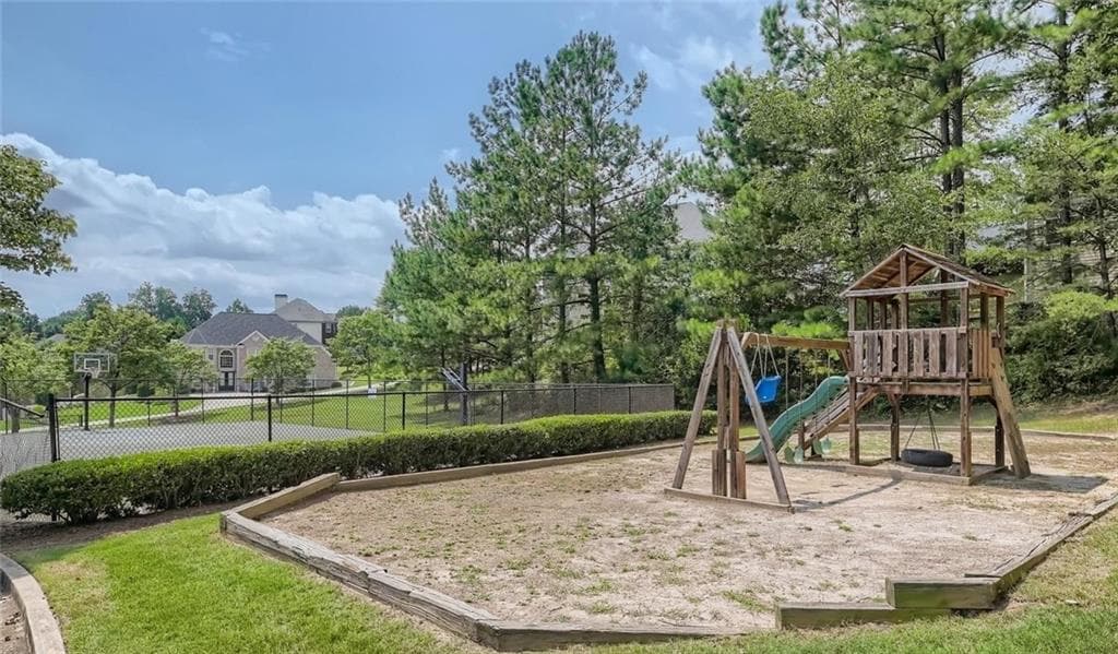 5 bedroom, 4 bathroom, 3,296 sq ft single family residence for sale at 2574 Saint Paul Drive, Atlanta, GA 30331 — photo 6