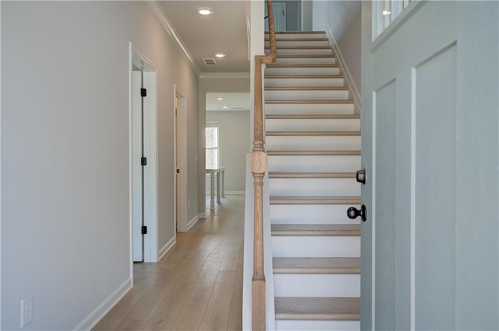 4 bedroom, 3 bathroom, 2,534 sq ft single family residence under contract at 252 Chiswick Loop, Stockbridge, GA 30281 — photo 4