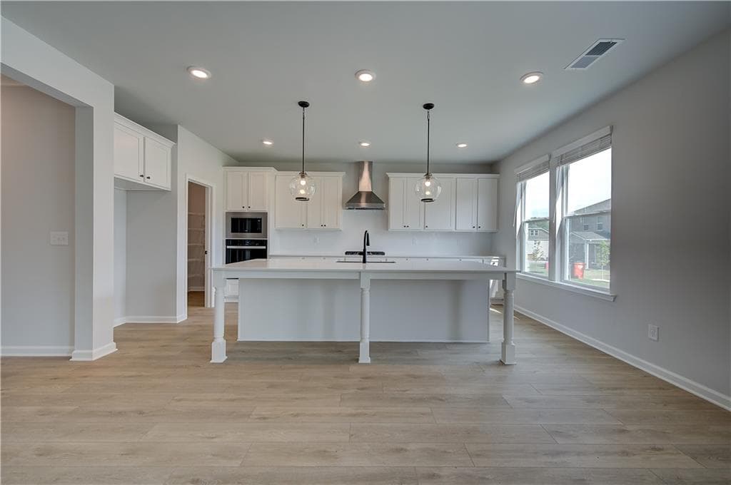 4 bedroom, 3 bathroom, 2,534 sq ft single family residence under contract at 252 Chiswick Loop, Stockbridge, GA 30281 — photo 7