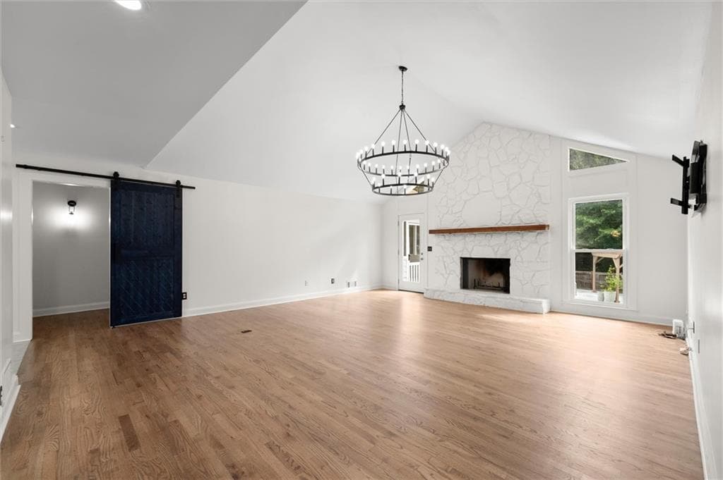 6 bedroom, 3 bathroom, 4,820 sq ft single family residence for sale at 560 Saddle Creek Circle, Roswell, GA 30076 — photo 5