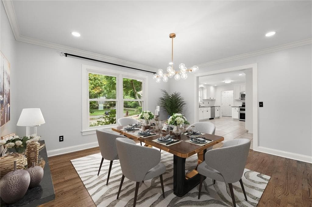 6 bedroom, 3 bathroom, 4,820 sq ft single family residence for sale at 560 Saddle Creek Circle, Roswell, GA 30076 — photo 8