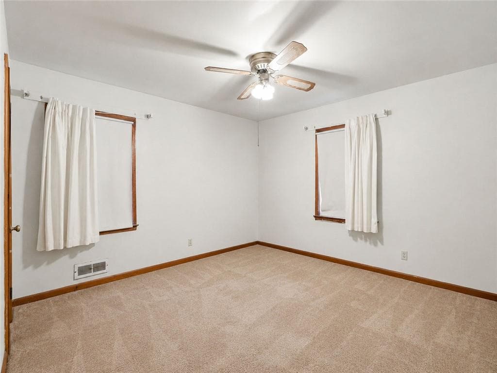 3 bedroom, 1 bathroom, 2,764 sq ft single family residence under contract at 210 Aaron Street, Atlanta, GA 30314 — photo 10