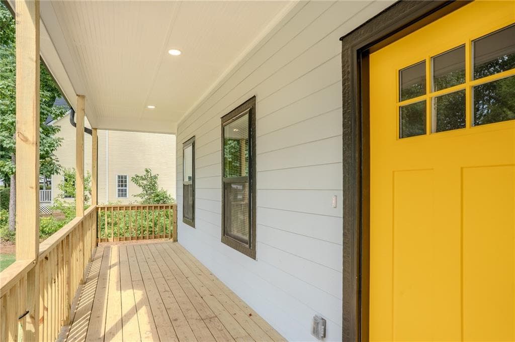 4 bedroom, 3 bathroom, 3,210 sq ft single family residence for sale at 160 Rosewood Circle, Covington, GA 30016 — photo 4