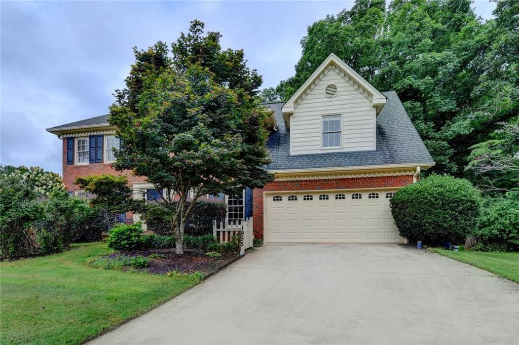 4 bedroom, 3 bathroom, 2,065 sq ft single family residence for sale at 1955 Federal Court, Lawrenceville, GA 30044 — photo 3