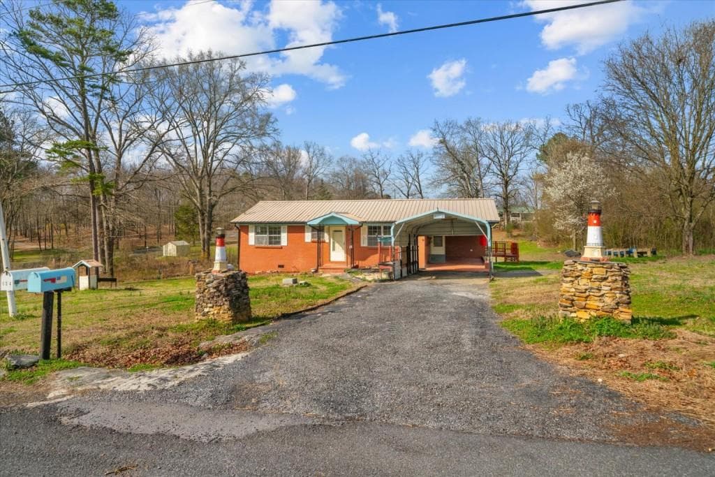 3 bedroom, 1 bathroom, 996 sq ft single family residence for sale at 133 Rolling Acres 2nd Street, Calhoun, GA 30701 — photo 2