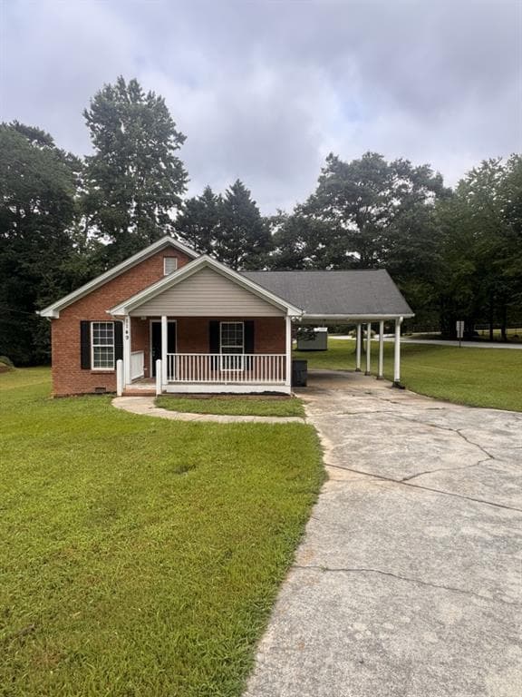 3 bedroom, 2 bathroom, 1,450 sq ft single family residence for rent at 1149 Granite Lane, Loganville, GA 30052 for $1,700 a month