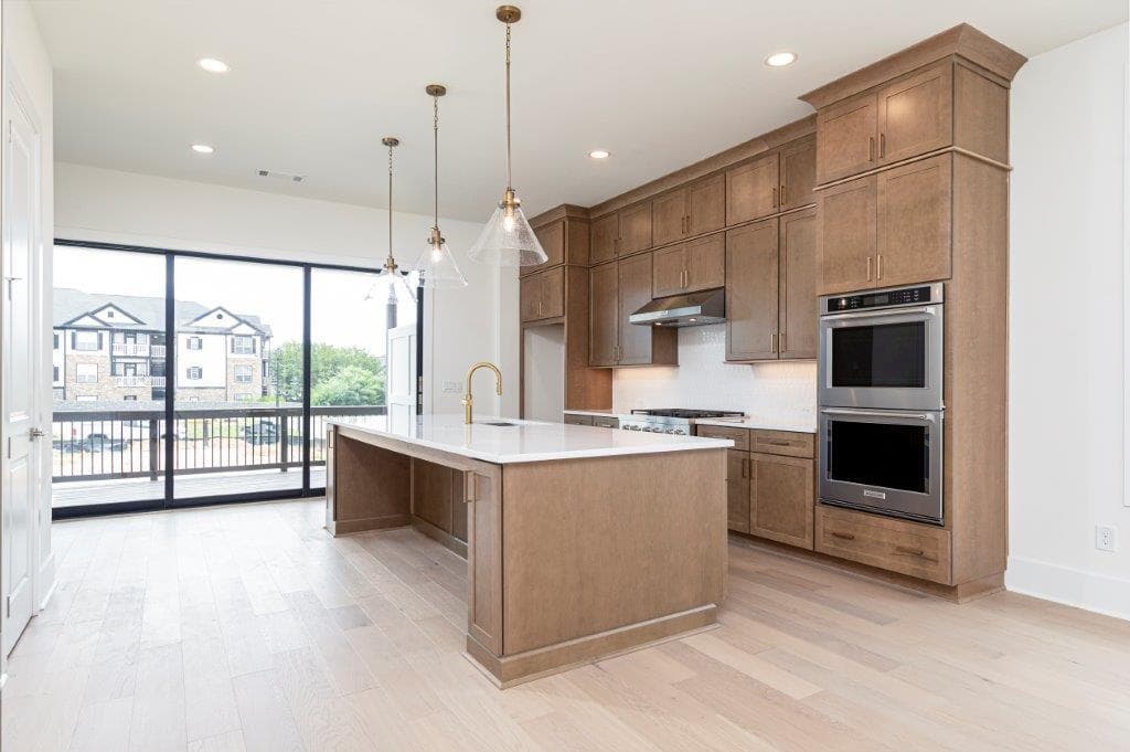 3 bedroom, 4 bathroom, 2,640 sq ft townhouse for sale at 2255 Crestview Drive 43, Atlanta, GA 30319 — photo 9
