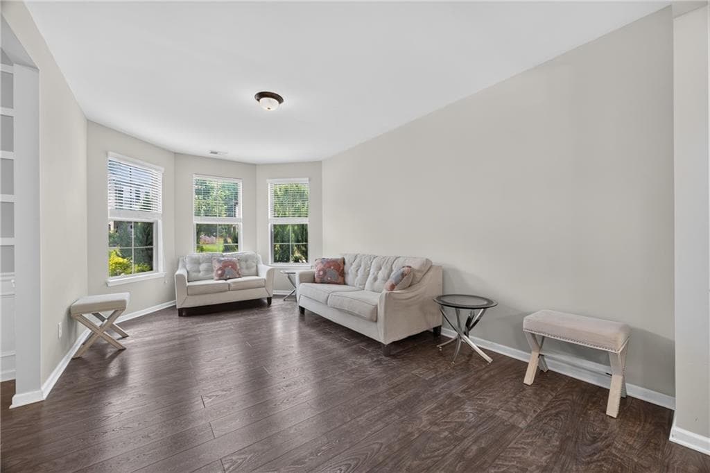 6 bedroom, 4 bathroom, 3,924 sq ft single family residence for sale at 444 Lance View Lane, Lawrenceville, GA 30045 — photo 5
