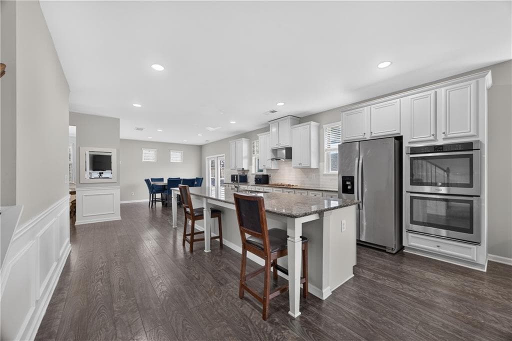 6 bedroom, 4 bathroom, 3,924 sq ft single family residence for sale at 444 Lance View Lane, Lawrenceville, GA 30045 — photo 9