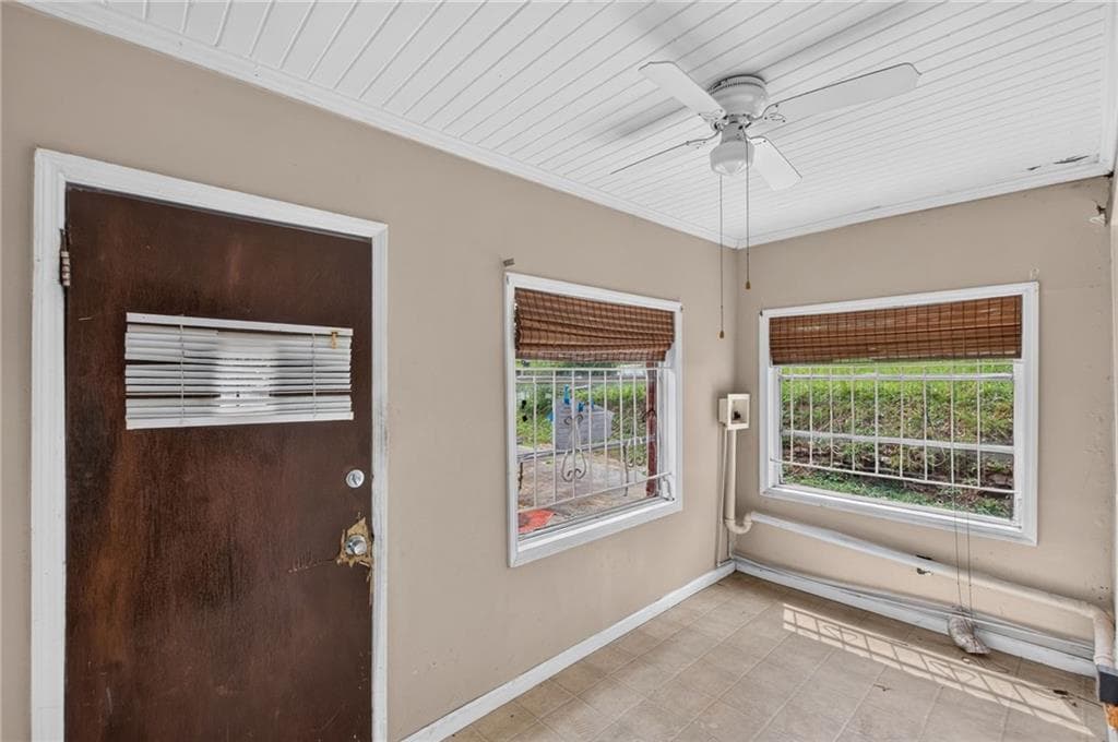 2 bedroom, 1 bathroom, 873 sq ft single family residence for sale at 205 Upshaw Street, Atlanta, GA 30315 — photo 4