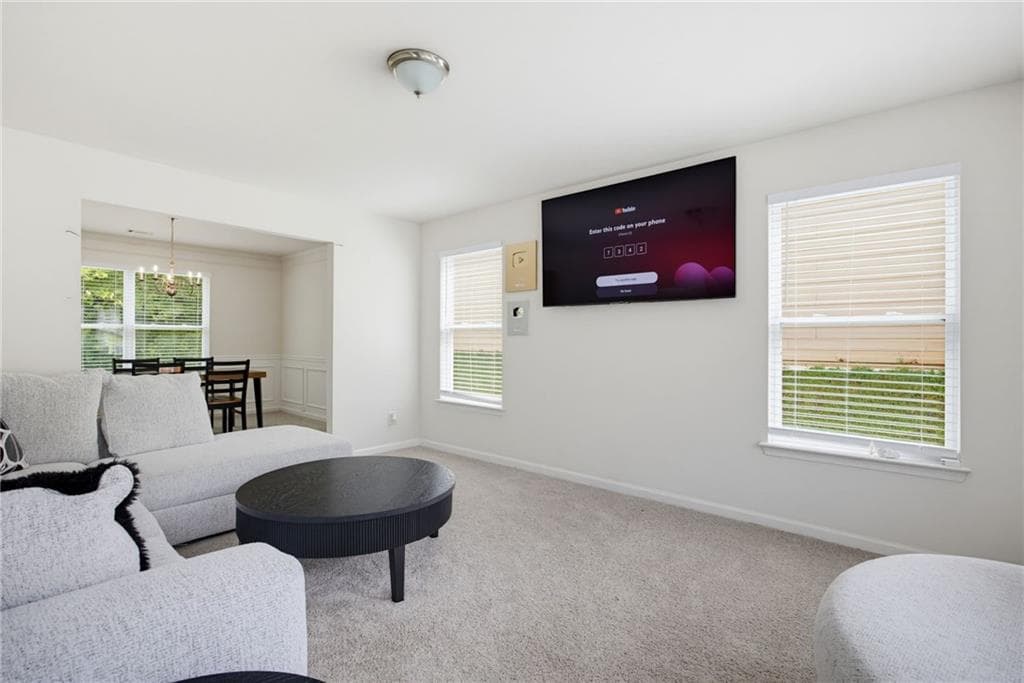 5 bedroom, 3 bathroom, 2,935 sq ft single family residence for sale at 6260 Selborn Drive, Atlanta, GA 30331 — photo 6