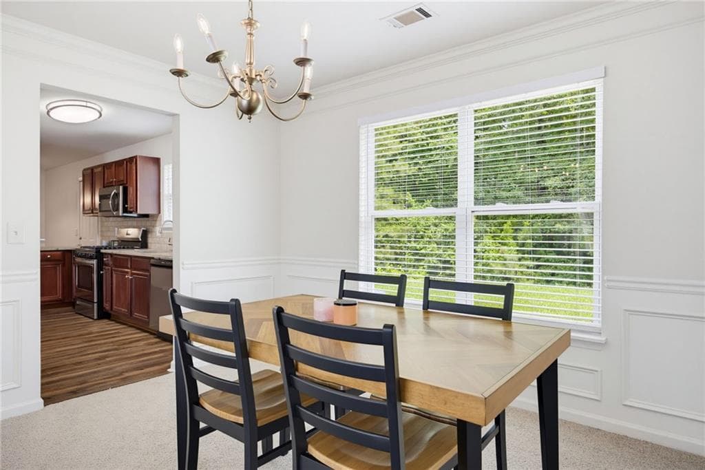 5 bedroom, 3 bathroom, 2,935 sq ft single family residence for sale at 6260 Selborn Drive, Atlanta, GA 30331 — photo 9