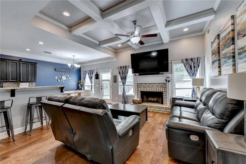 4 bedroom, 3 bathroom, 2,164 sq ft single family residence for sale at 4331 Highland Gate Parkway, Gainesville, GA 30506 — photo 4