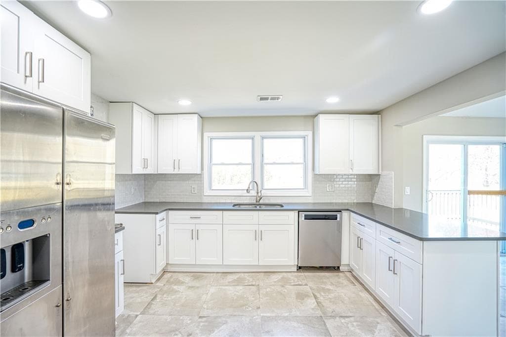 3 bedroom, 3 bathroom, 1,320 sq ft single family residence for sale at 3955 Zoar Church Road, Snellville, GA 30039 — photo 7