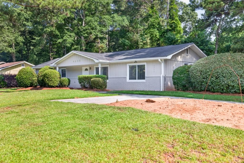 4 bedroom, 2 bathroom single family residence for rent at 4905 Annistown Road, Stone Mountain, GA 30087 for $1,725 a month — photo 2