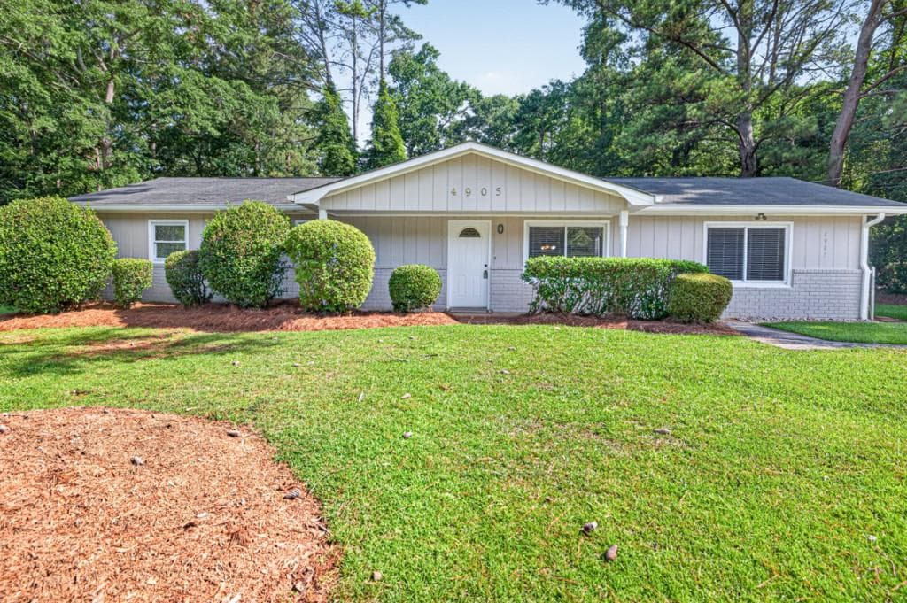 4 bedroom, 2 bathroom single family residence for rent at 4905 Annistown Road, Stone Mountain, GA 30087 for $1,725 a month — photo 4