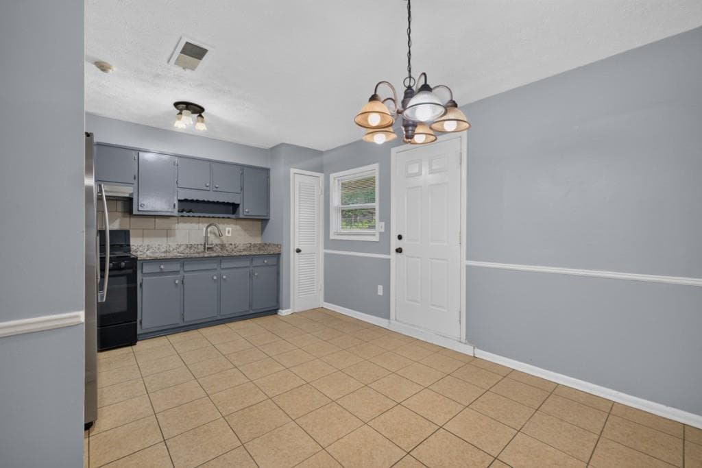 4 bedroom, 2 bathroom single family residence for rent at 4905 Annistown Road, Stone Mountain, GA 30087 for $1,725 a month — photo 10