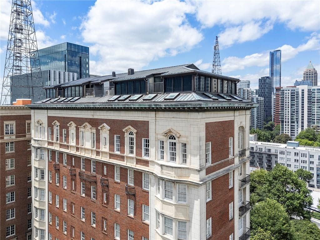 3 bedroom, 4 bathroom, 2,671 sq ft condominium for sale at 30 5th Street 1001, Atlanta, GA 30308