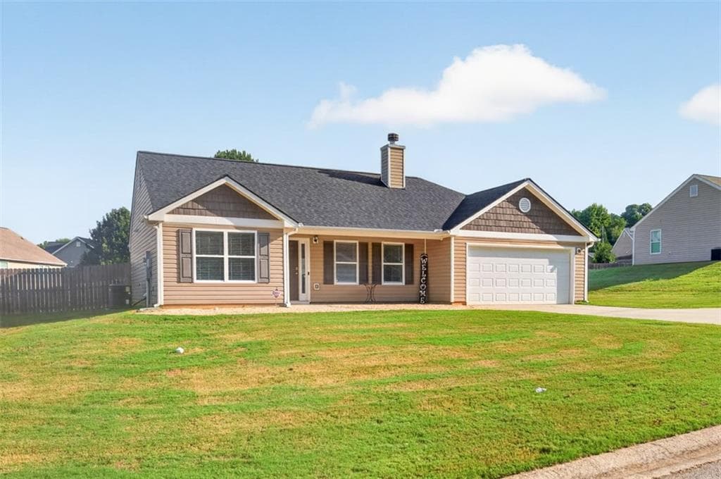 3 bedroom, 2 bathroom, 1,298 sq ft single family residence under contract at 2115 Crown Park Drive, Winder, GA 30680 — photo 2