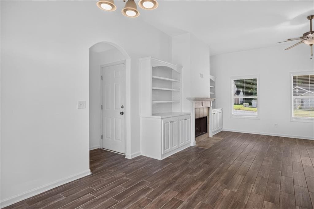3 bedroom, 2 bathroom, 1,298 sq ft single family residence under contract at 2115 Crown Park Drive, Winder, GA 30680 — photo 9