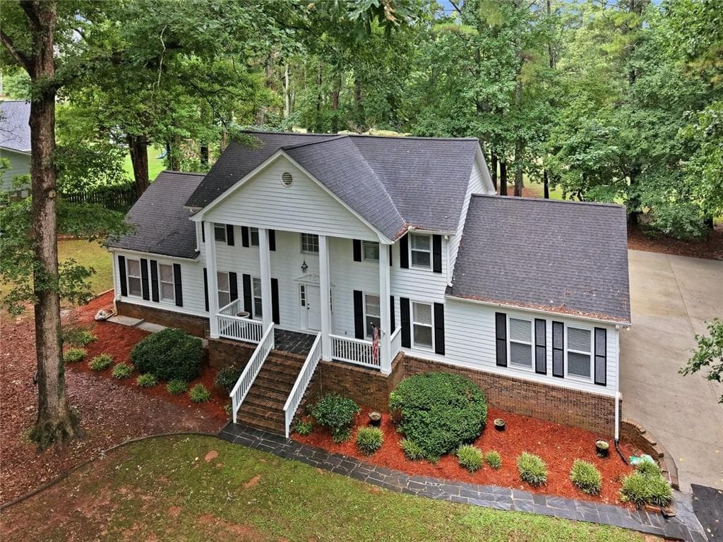 4 bedroom, 3 bathroom, 4,062 sq ft single family residence for sale at 2198 Walker Drive, Lawrenceville, GA 30043 — photo 3