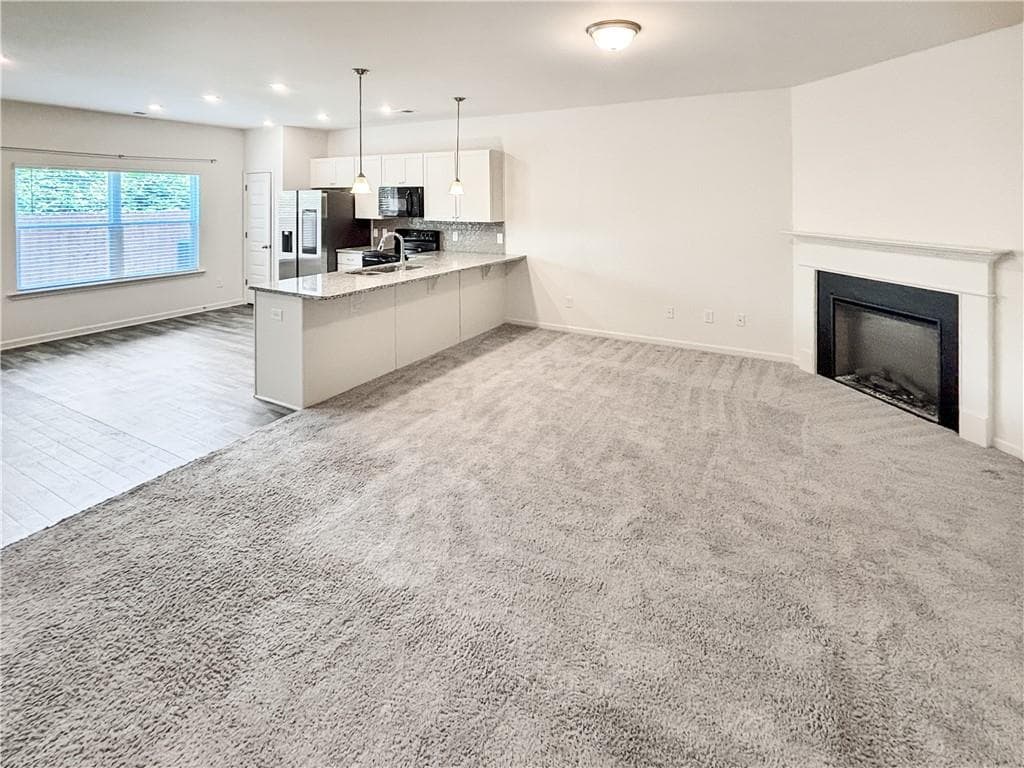 3 bedroom, 3 bathroom, 1,766 sq ft townhouse for rent at 5784 Silver Lake Drive, Mableton, GA 30126 for $2,399 a month — photo 2