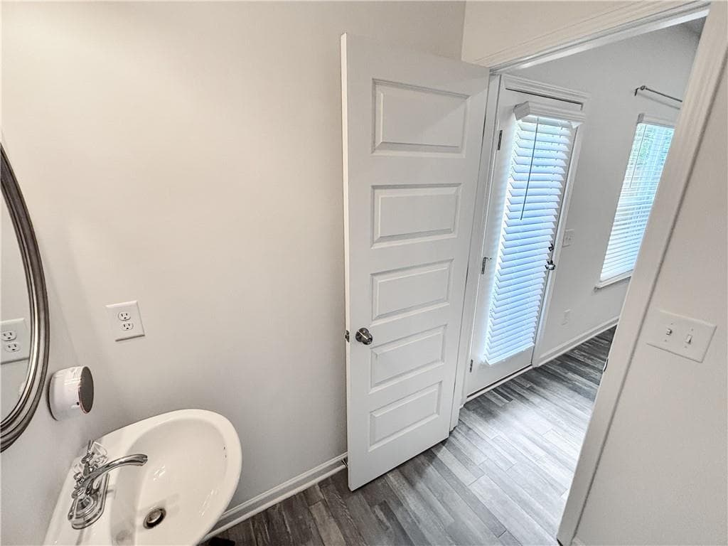 3 bedroom, 3 bathroom, 1,766 sq ft townhouse for rent at 5784 Silver Lake Drive, Mableton, GA 30126 for $2,399 a month — photo 7