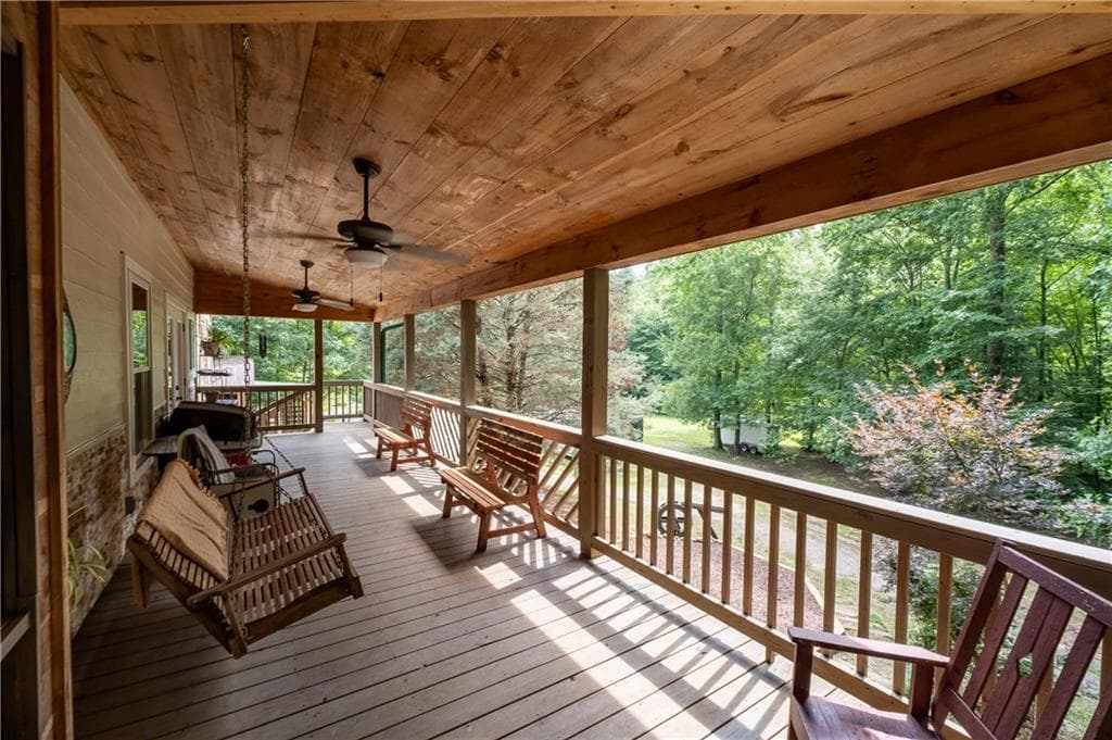 3 bedroom, 3 bathroom, 2,460 sq ft single family residence for sale at 215 DunnMill Creek Road, Blue Ridge, GA 30513 — photo 5